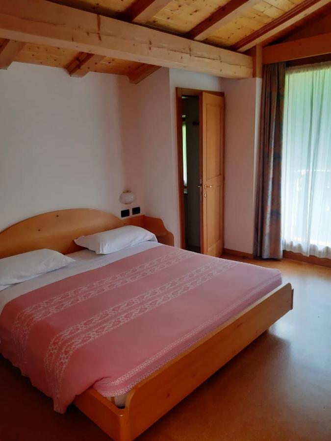 Albergo Scoiattolo Tret ภายนอก รูปภาพ