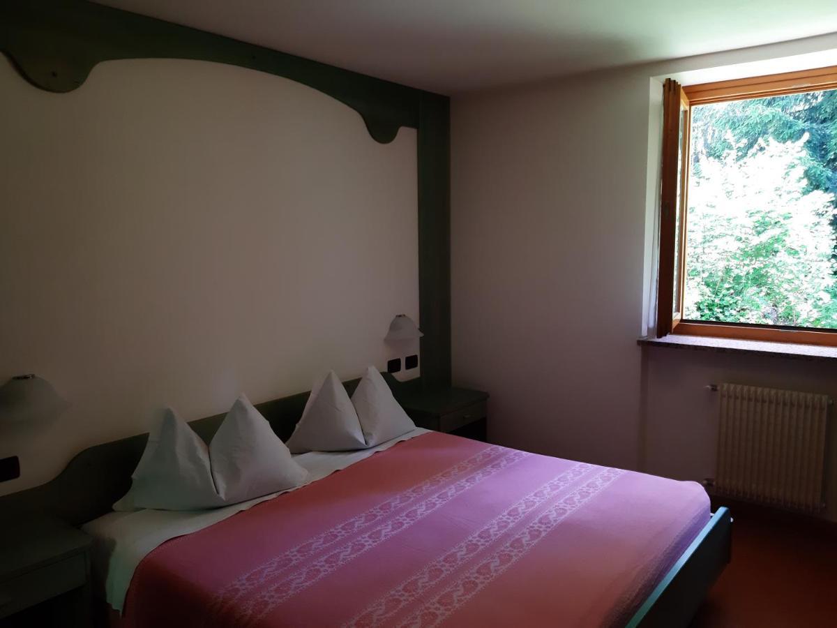 Albergo Scoiattolo Tret ภายนอก รูปภาพ